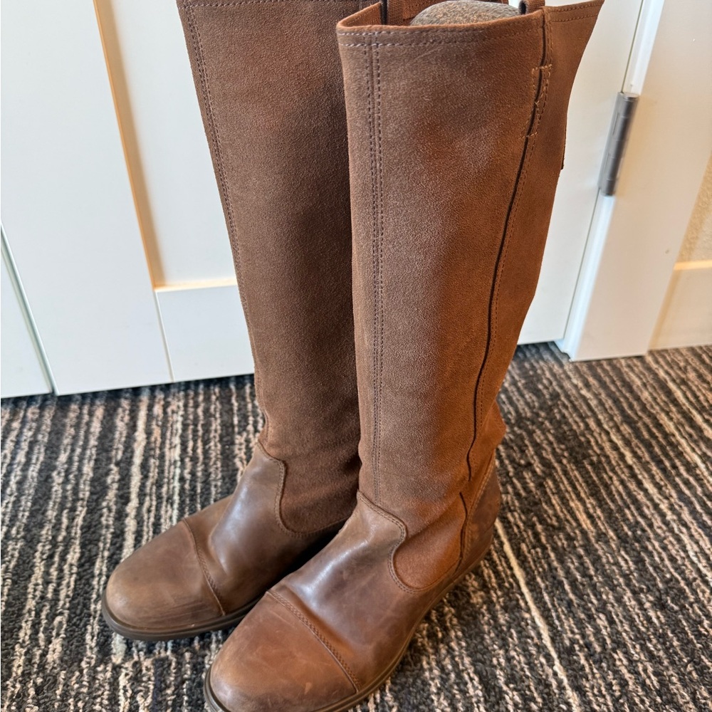 Sorel Brown Over the Knee Pull on Boots